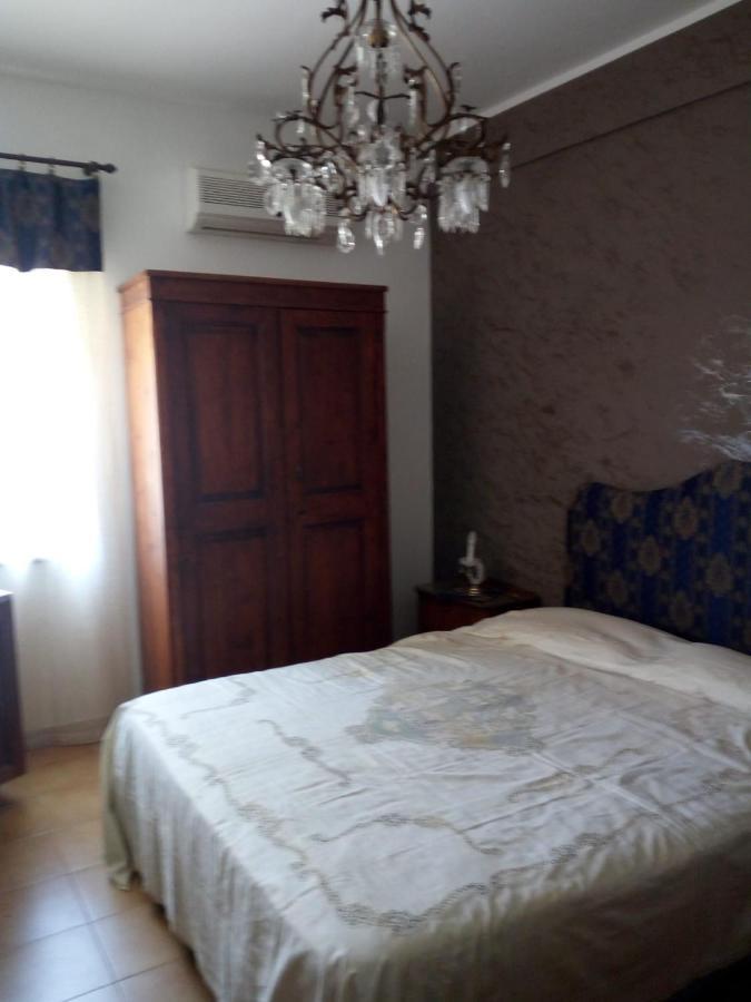 B B Casa Vacanze Il Pino Di Pino Ласкари Экстерьер фото